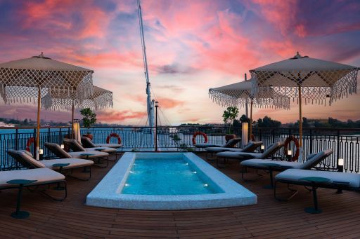 Sonesta Amirat-ii_pool at sunset
