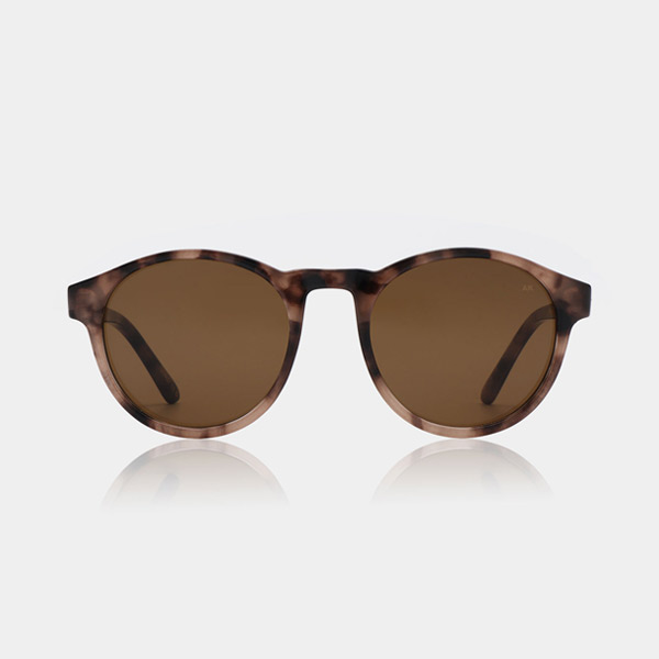 A product image of the A.Kjaerbede Marvin sunglasses in Coquina.