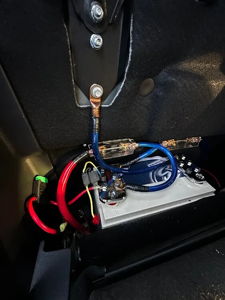 Battery and wiring for Ford F150 train horn install