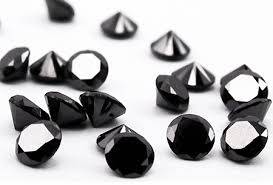 Petits diamants noirs taillés brillant