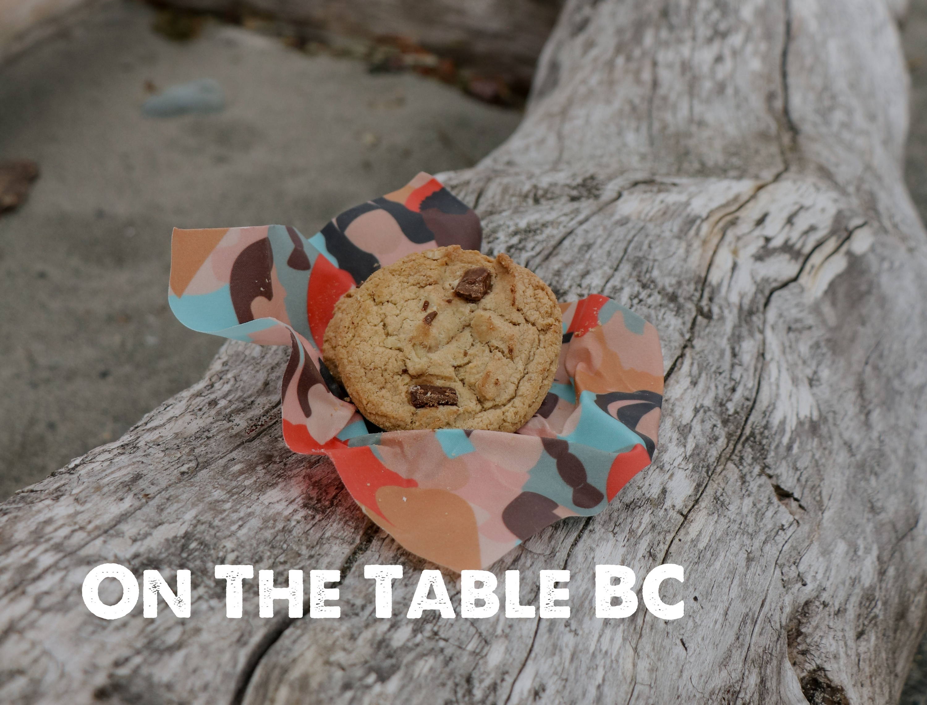 On the table custom wraps with Nature Bee