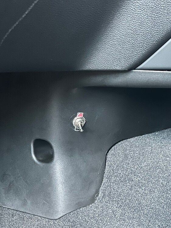 Joe's 2022 Chevy Silverado 2500HD Train Horn Install