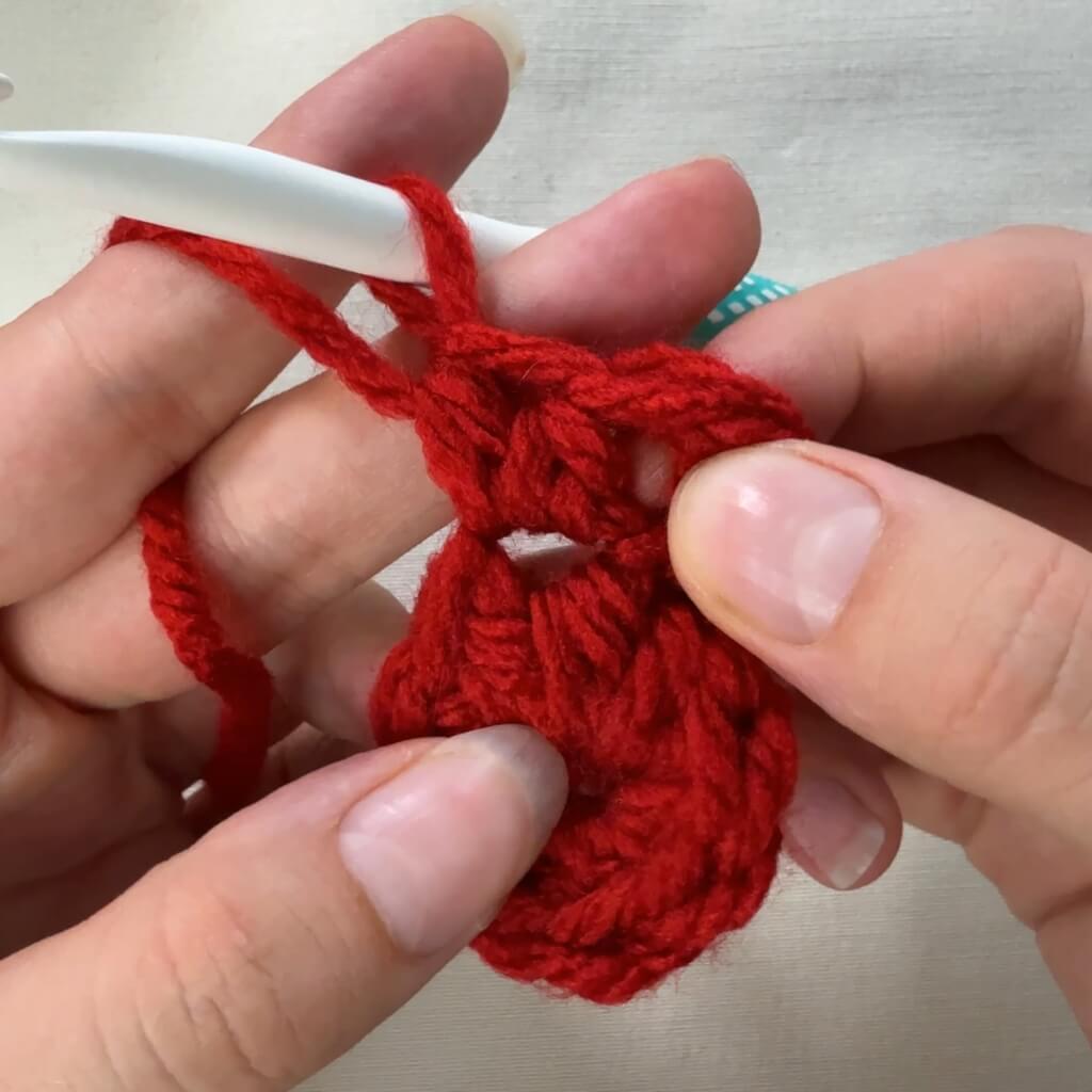 Zunahme häkeln mit Wolle Schritt 4