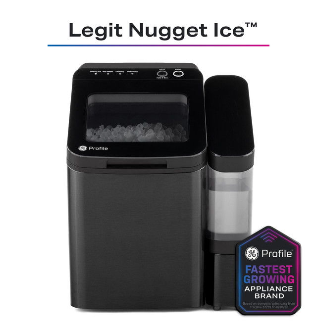 Black ice maker with 
