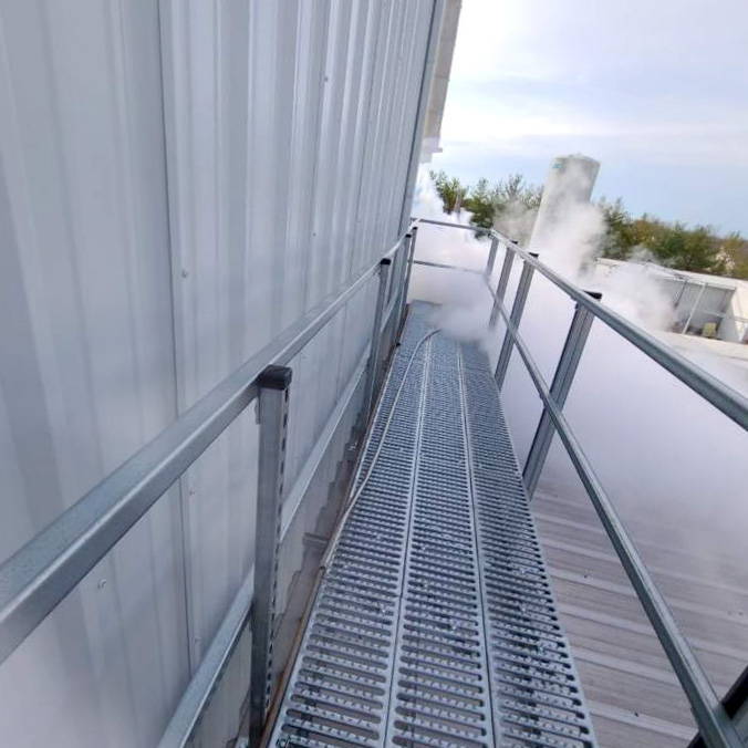 unistrut roofwalk installation with P1000 handrails and unistrut grating