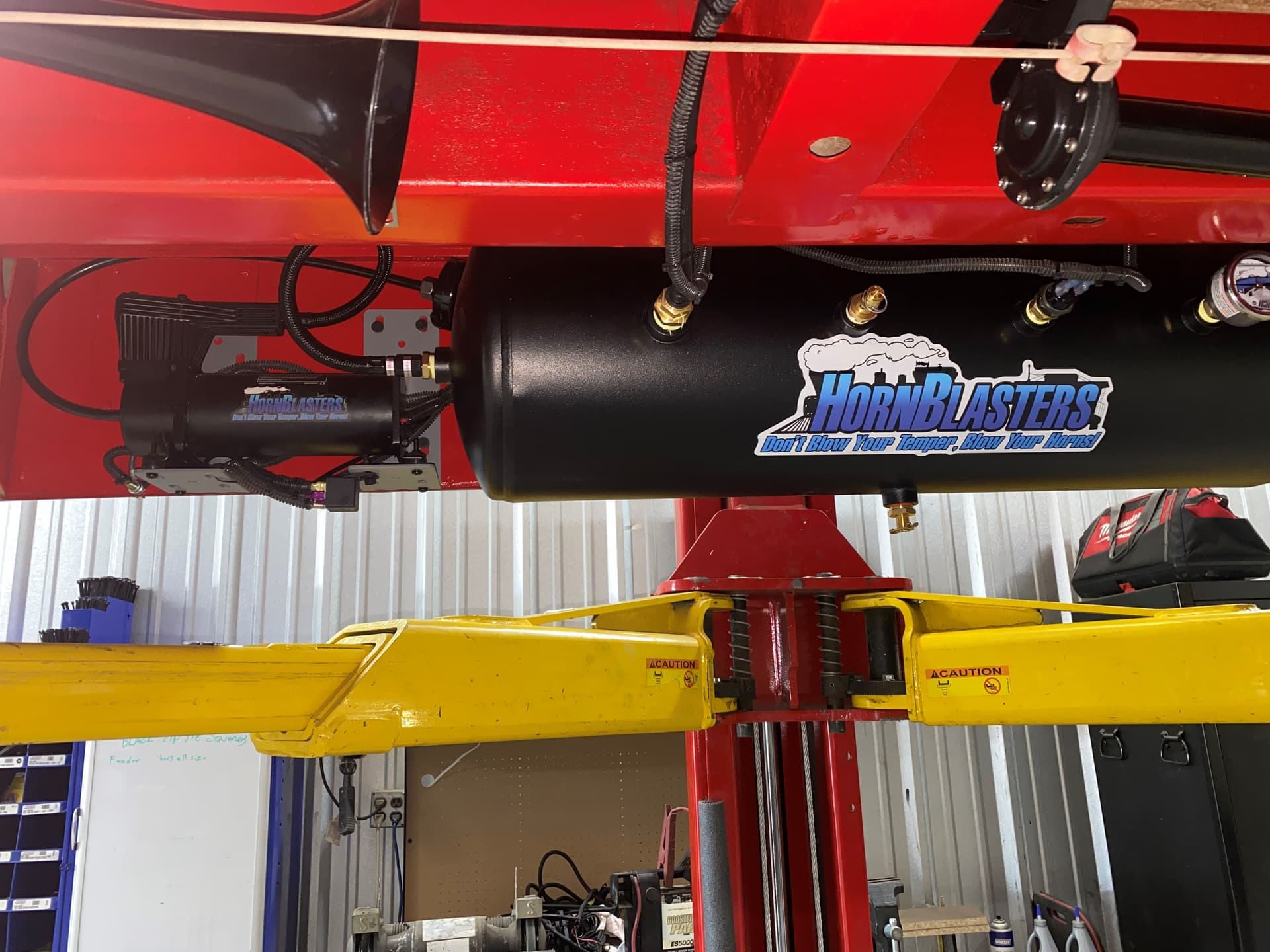 Steve's 1970 Ford Econoline E200 Train Horn Install