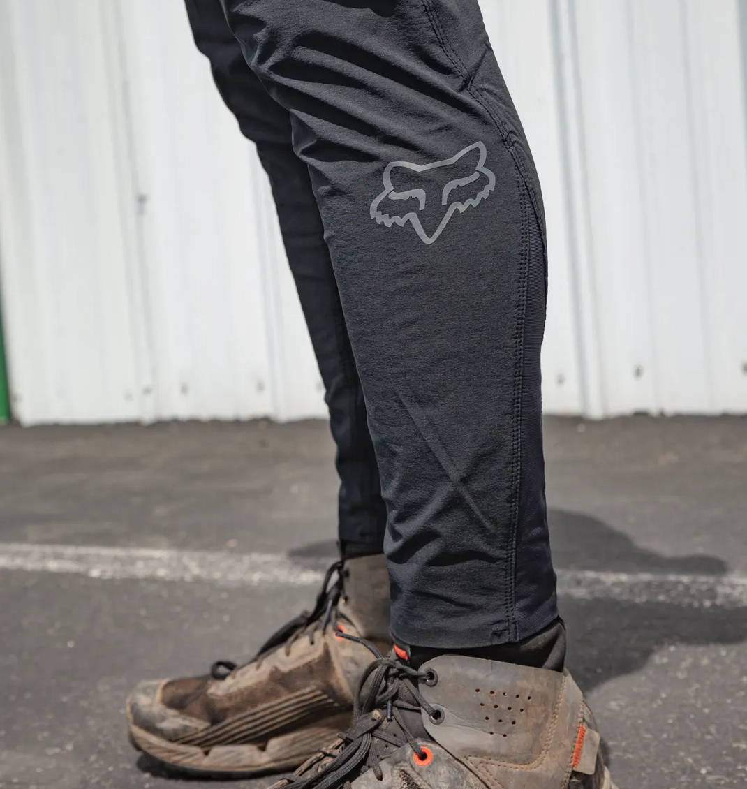 detail of ventilation on the leg on the the fox flexair mountain bike pants in black 