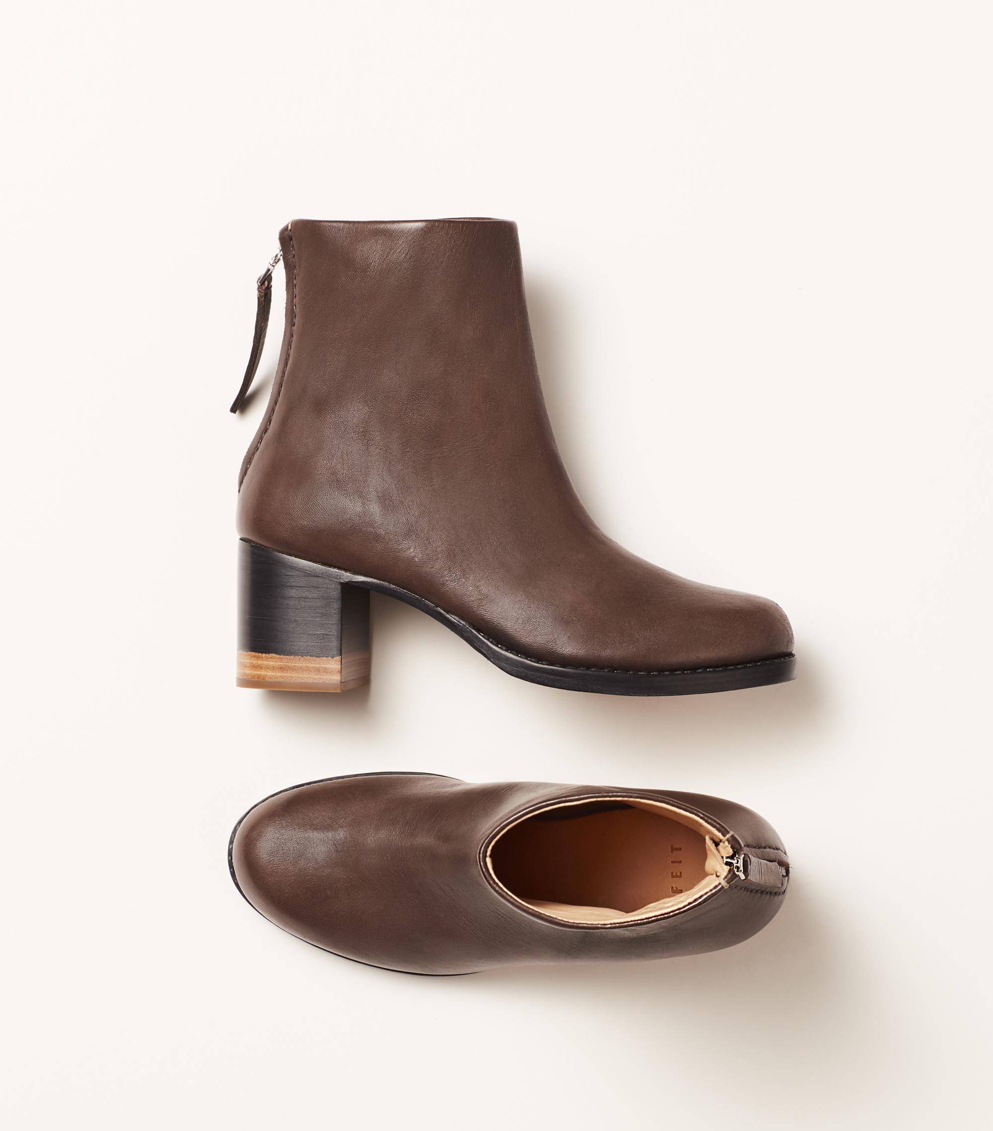 Bi-Color Heel Boot in Dark Grey