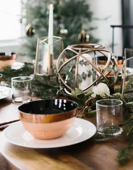 pine garland holiday tablescape