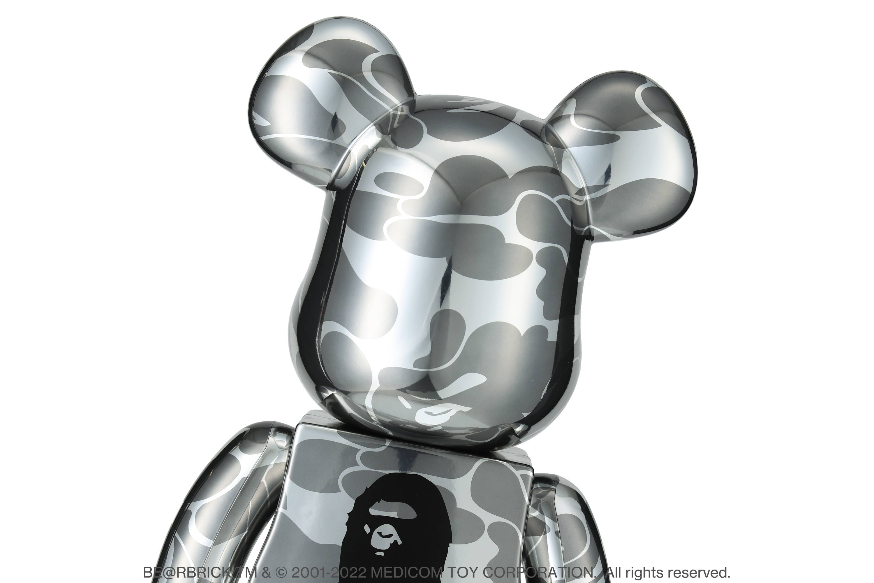 BE@RBRICK BAPE® 招き猫 & 達磨 | bape.com BE@RBRICK BAPE® 招き猫 & 達磨 | bape.com