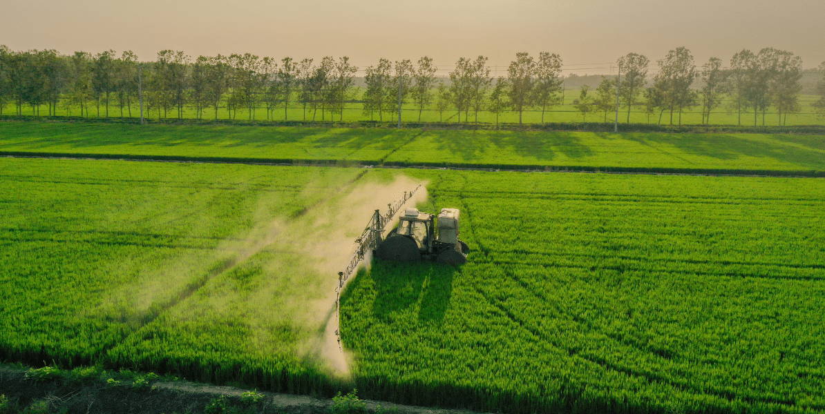 Los pesticidas tienen el potencial de contaminar los suministros de agua potable.