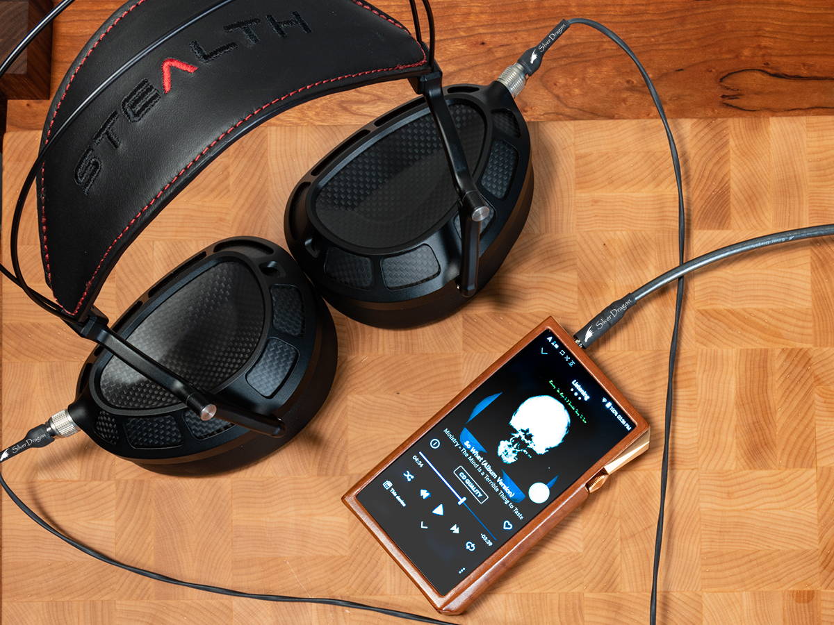Dan Clark Audio Stealth headphone with Silver Dragon Premium headphone cable and Astell&Kern SP2000 DAP 