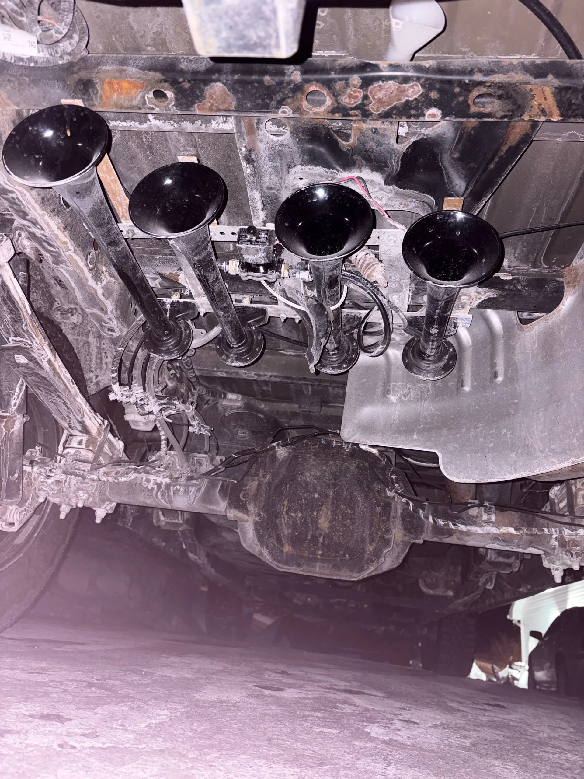 Matt's 2019 Ford F150 Conductor's Special Train Horn Kit install gallery photo 2