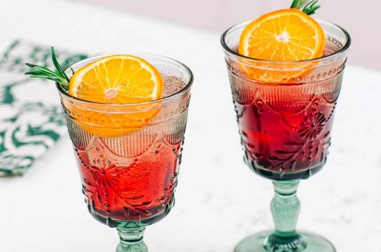 Cranberry Rosemary Maple Mocktail