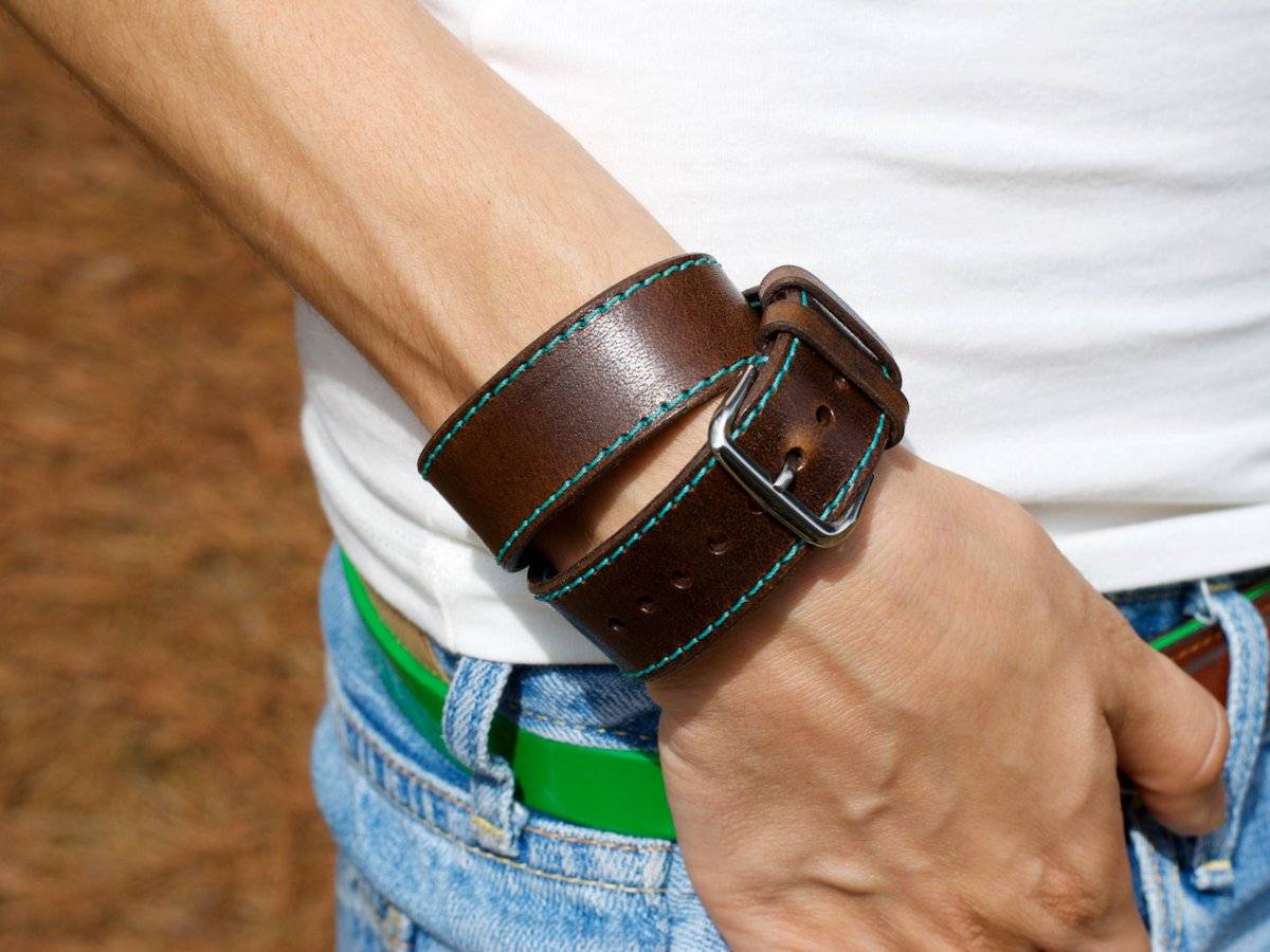 brown double wrap leather apple watch band