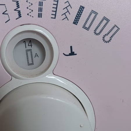 Buttonhole setting on a Brother