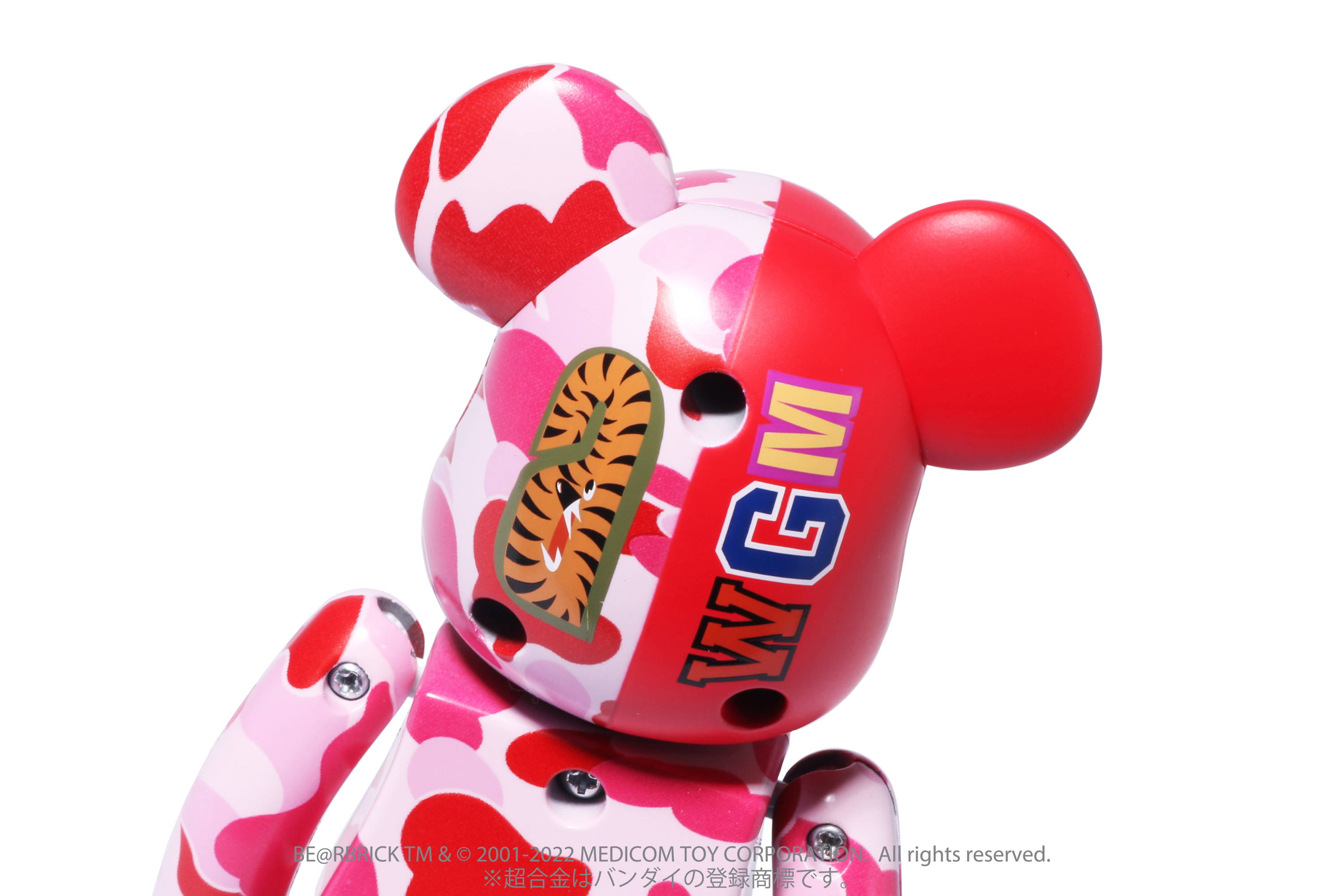 超合金 BE@RBRICK BAPE® ABC CAMO SHARK | bape.com 超合金 BE@RBRICK BAPE® ABC CAMO SHARK | bape.com