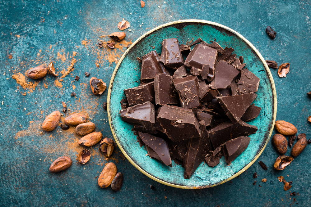 dark chocolate for mineral deficiency