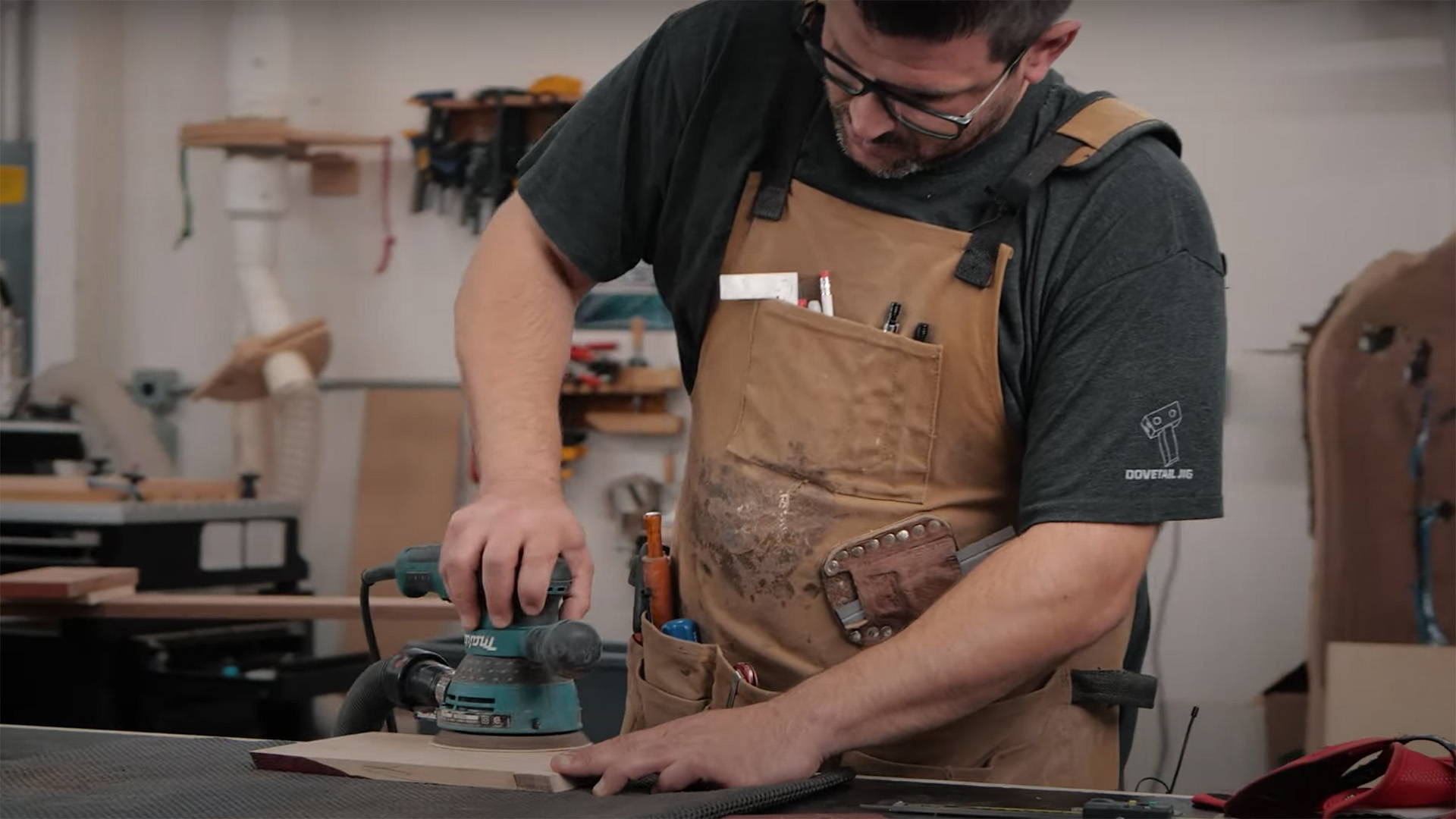 sanding with a random orbital sander