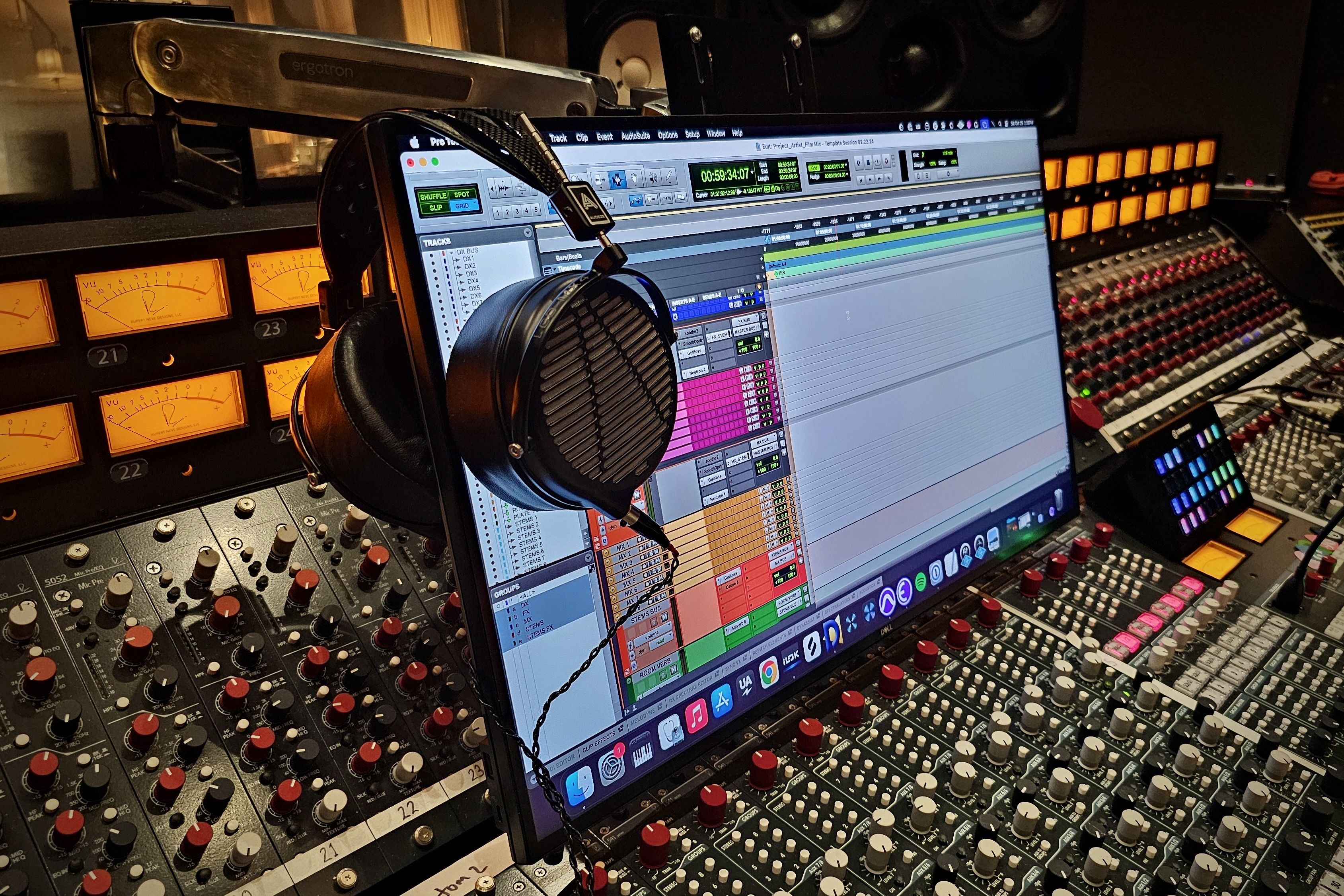 Audeze LCD-MX4 headphone soon a monitor and mixing console