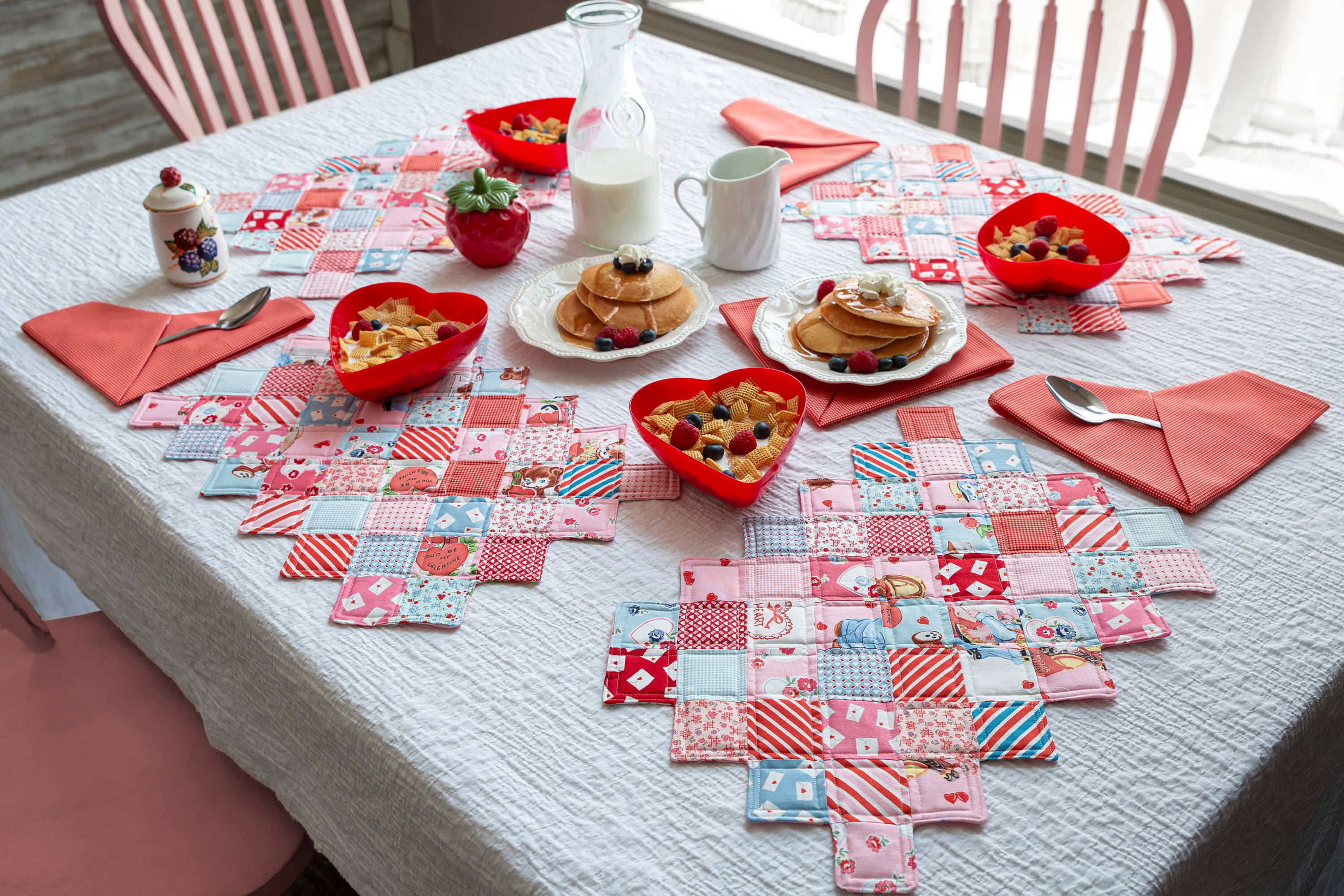 DIY Valentine's day decor placemat and napkin sewing project