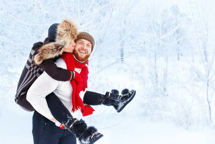 Winter Date Ideas for Couples - Fun Winter Activities