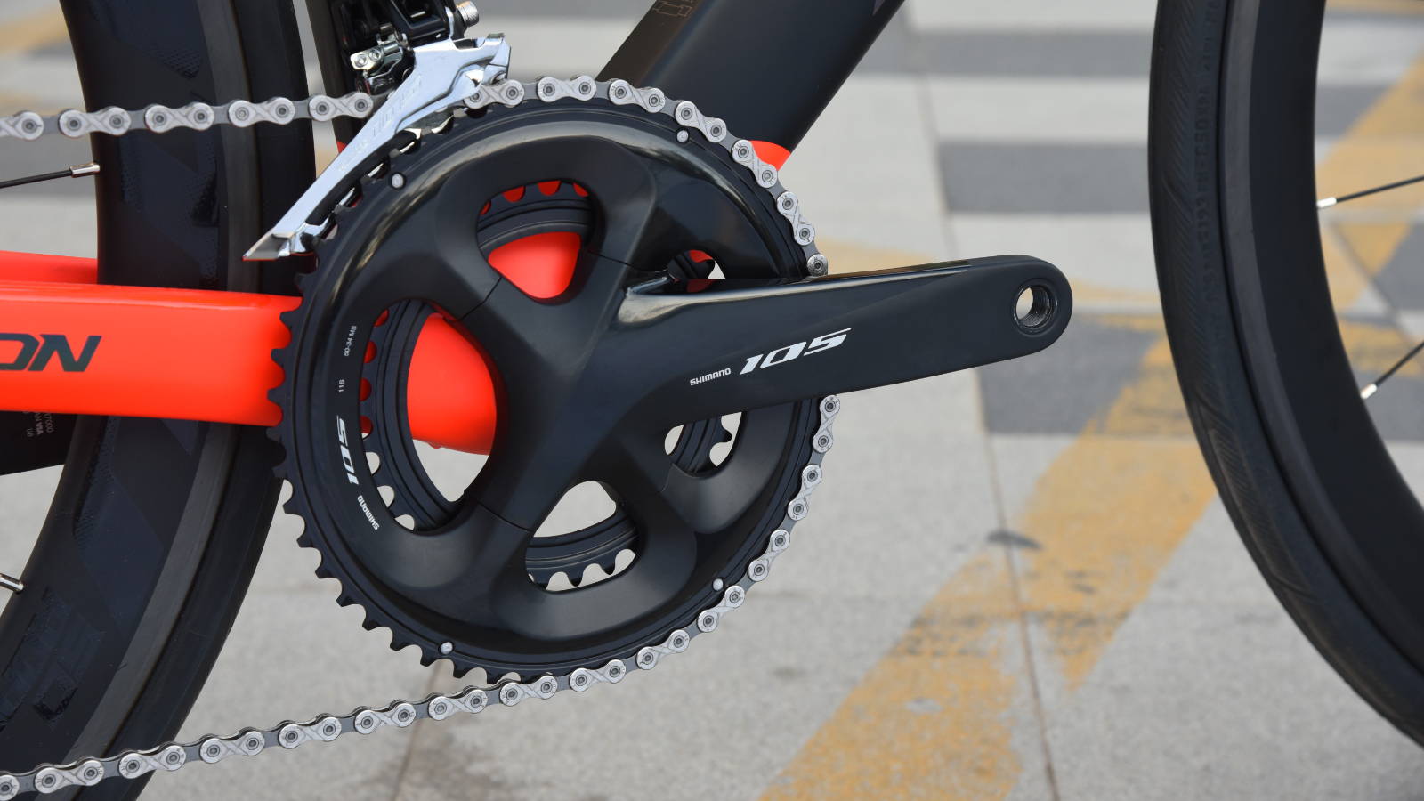 Shimano 105 crankset-sava r09 carbon fiber road bike with shimano 105 r7000 groupset