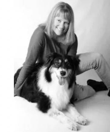 Dr. Leanne Mellbye with a dog 