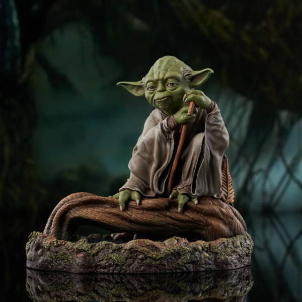 Star Wars: The Empire Strikes Back™ - Yoda™ Milestones Statue