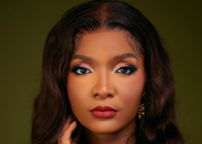 Budget friendly wavy lace frontal