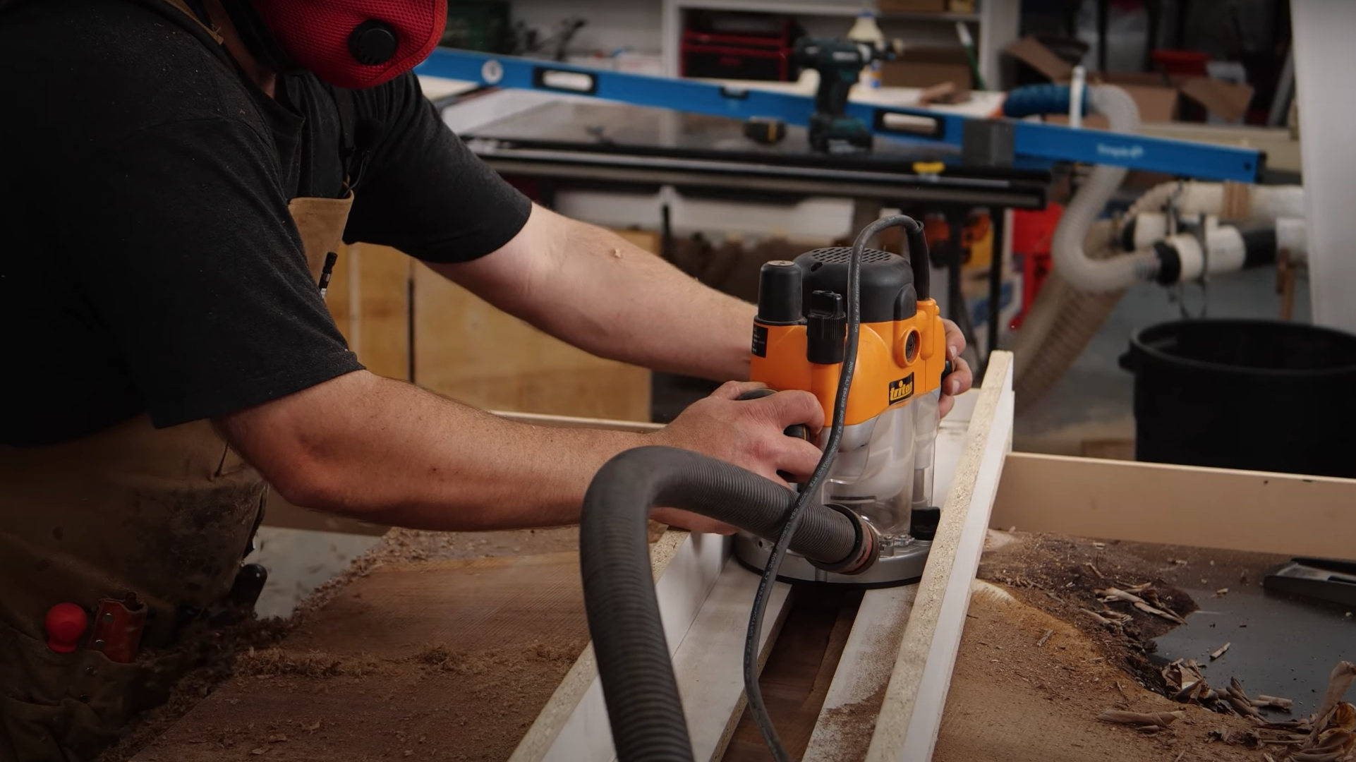 Slab-flattening jig for router