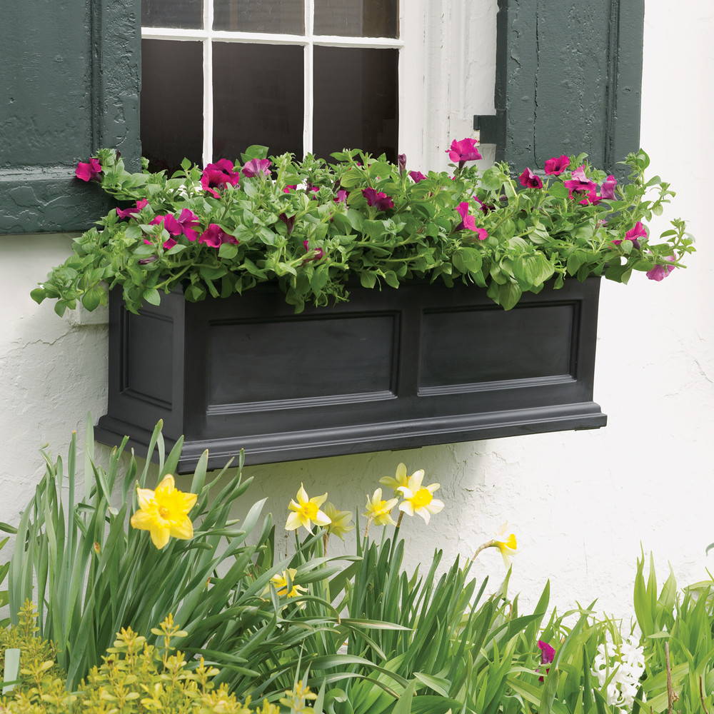 Black window box planter with brackets