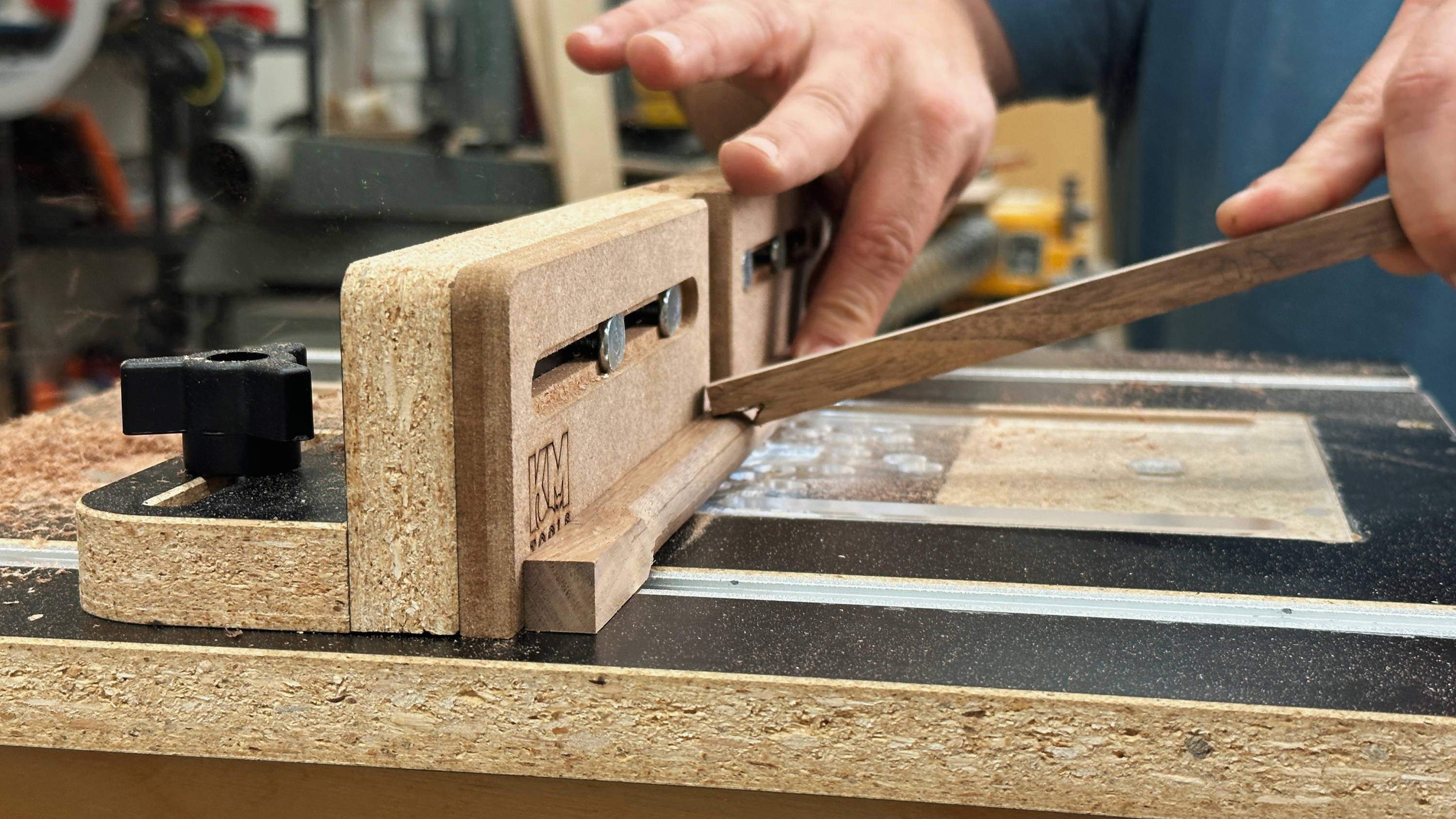 cutting a dowel on a router table