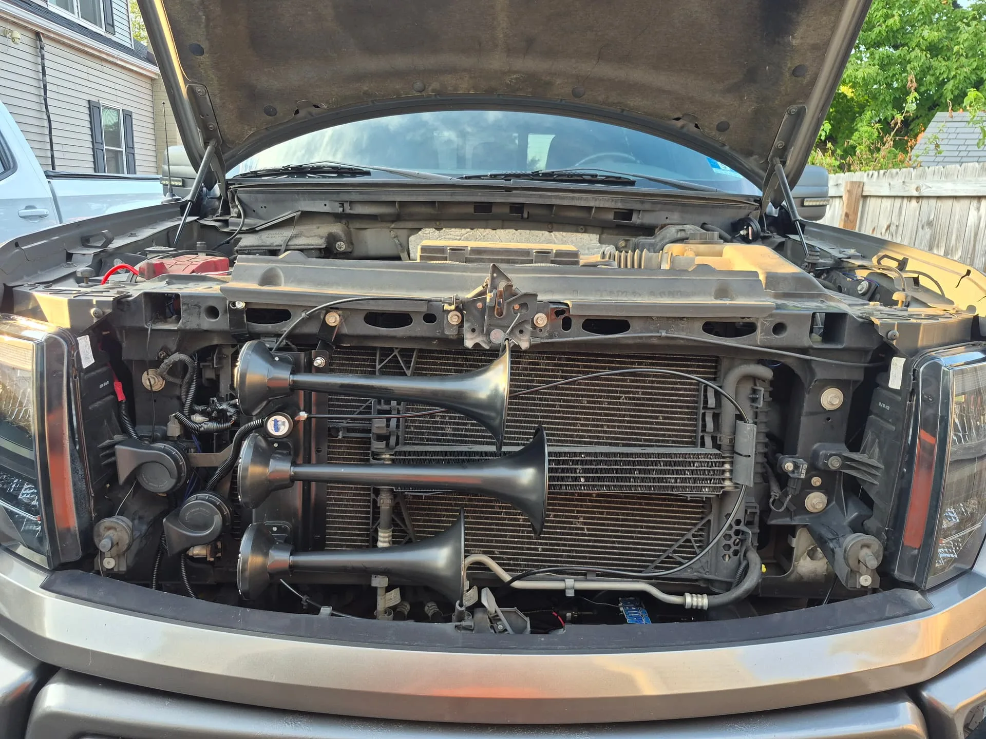 Steve's 2012 Ford F150 Flatlaw Train Horn Kit install gallery photo 2