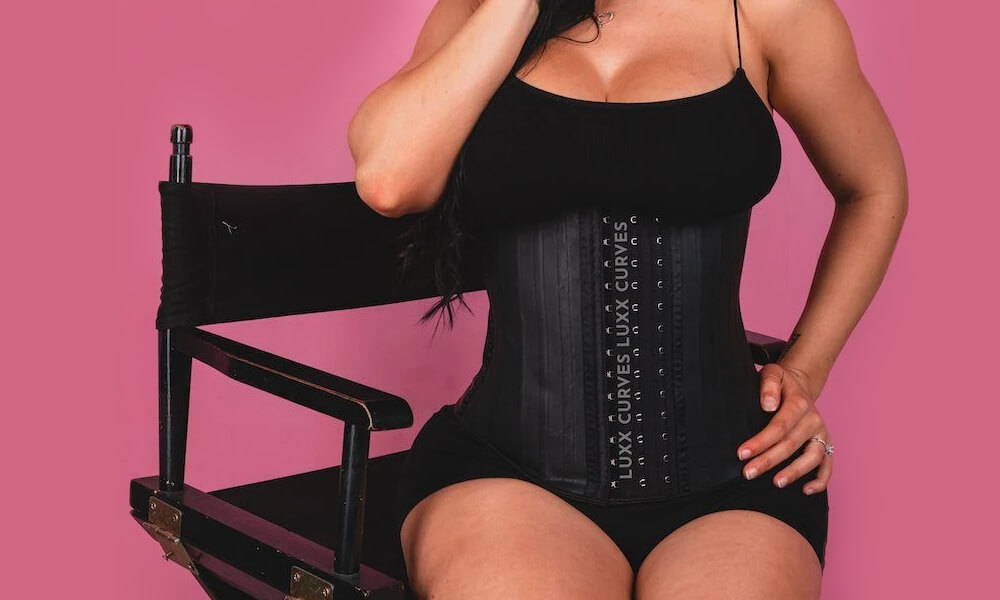 Waist Cincher vs Waist Trainer: Explained In Simple English