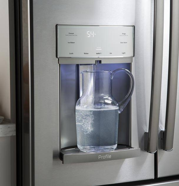 Refrigerator with Hands-Free Autofill