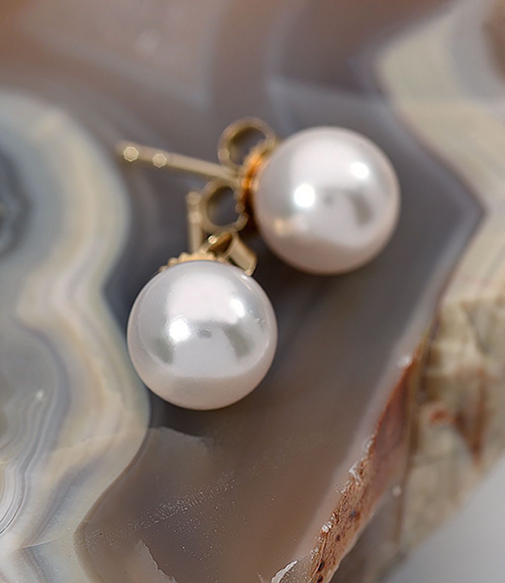 Best Akoya Pearl Earrings To Buy