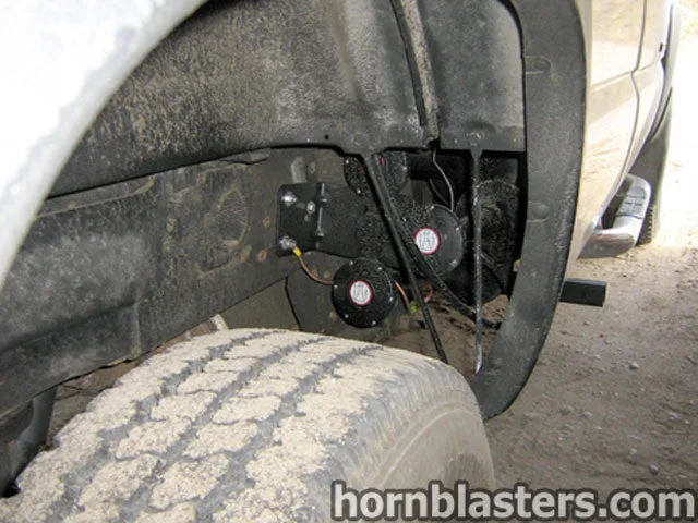 Air line routing for Shocker XL Train Horn on Henry's Sierra Regular Cab photo 4