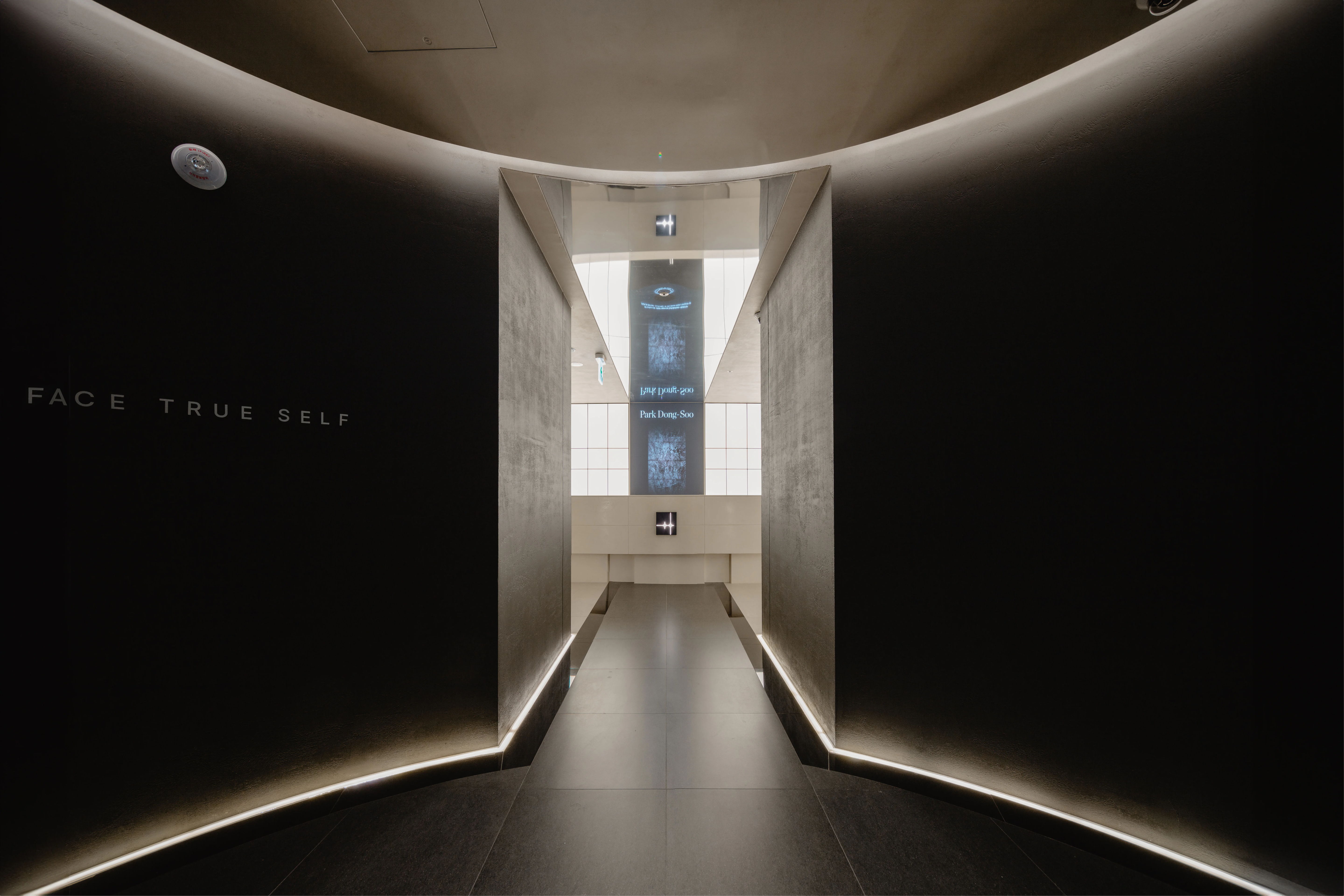 Modern Clinic Lobby At Sinsang Plastic Surgery Korea