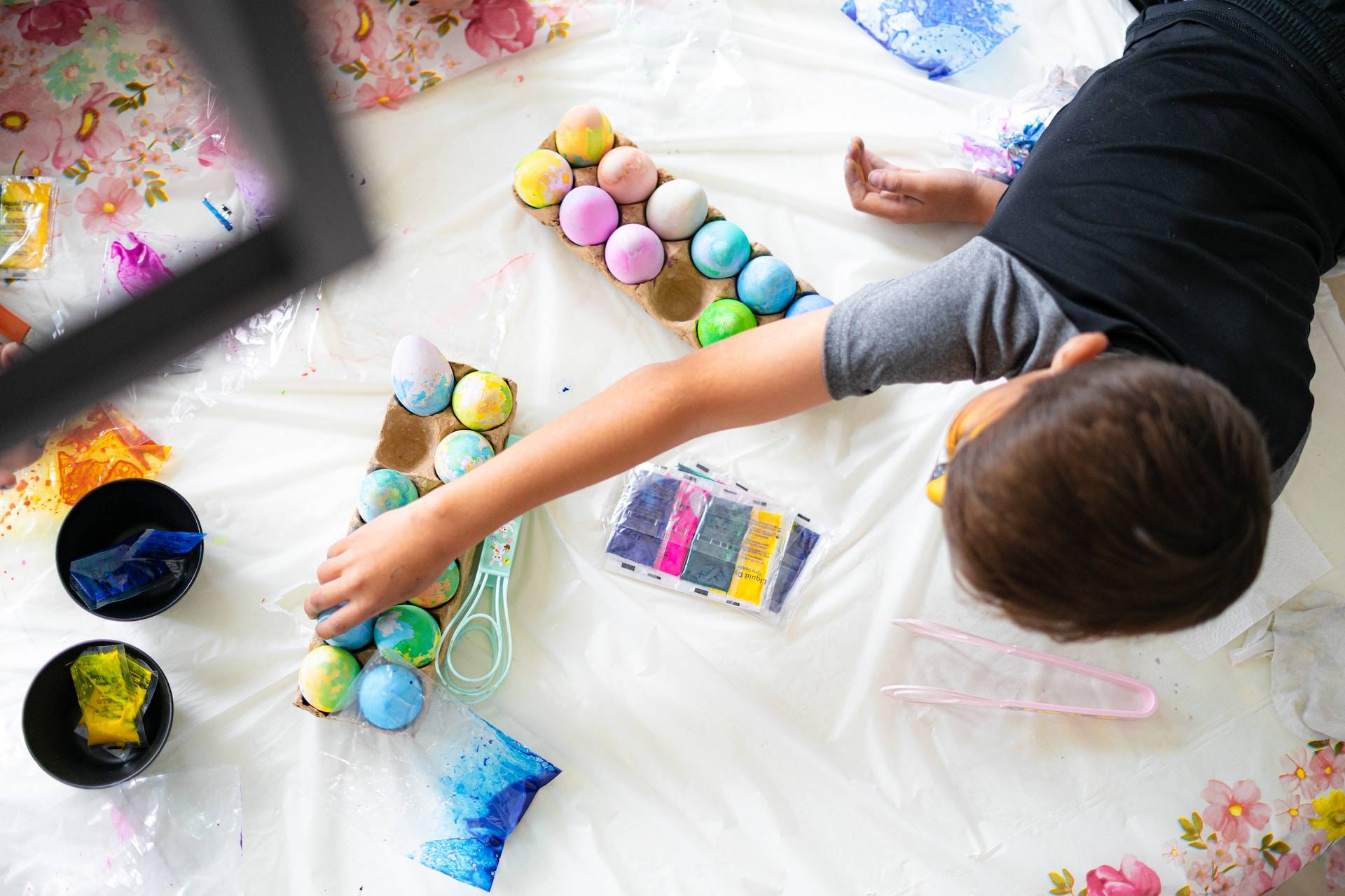 Easter egg arts and crafts