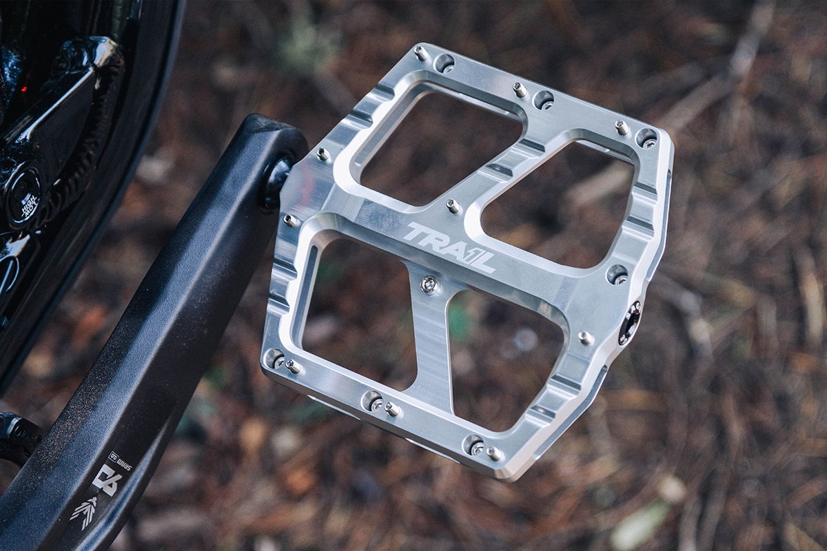 Trail One Sage Alloy Pedals