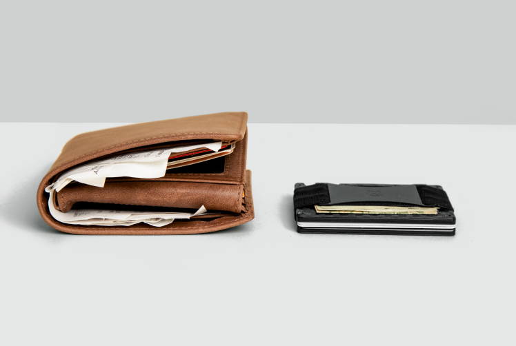 big leather wallet compared with slim ridge wallet