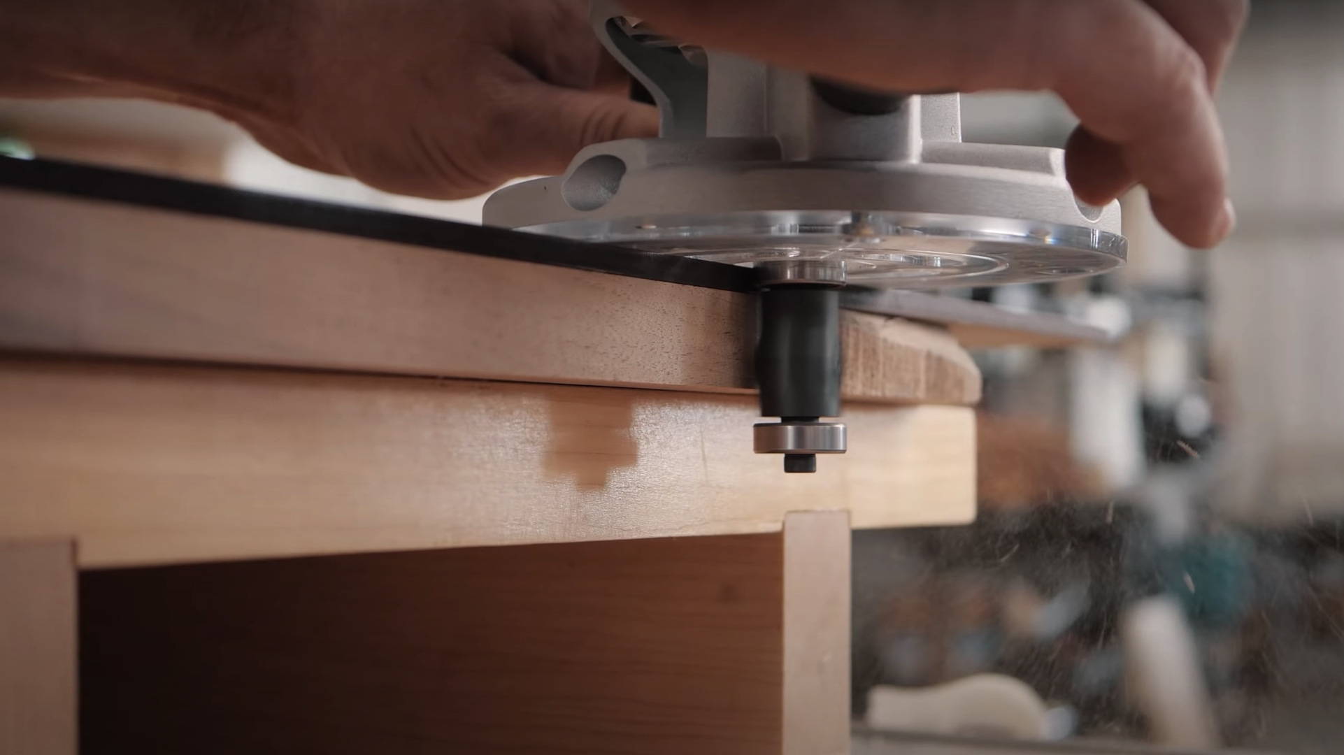 Edge jointing a board with a router