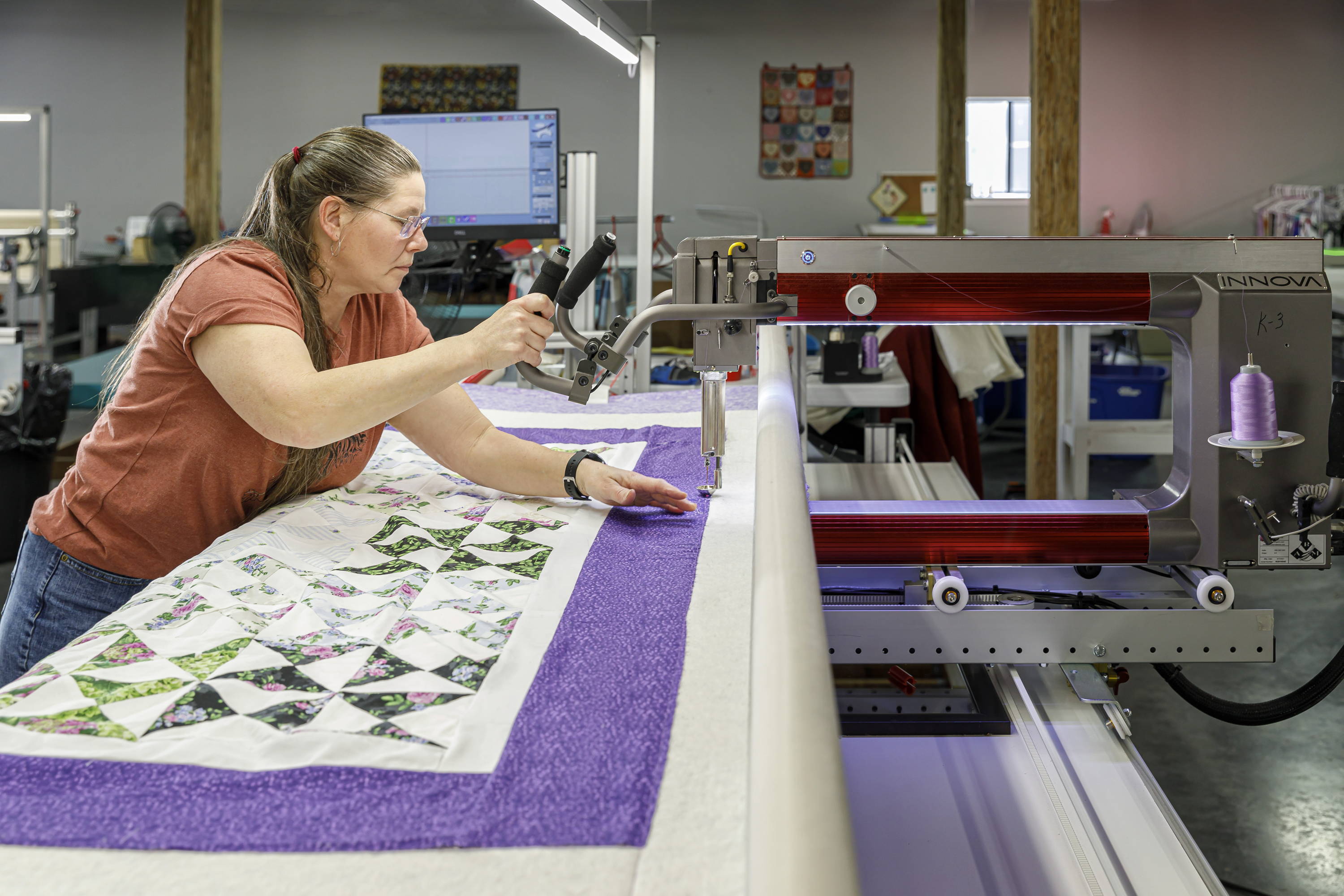 Finish your quilt with longarm machine quilting services at Missouri Star