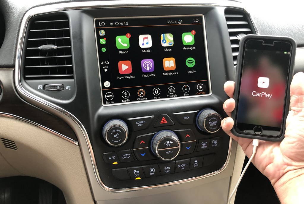 2014-2019 Jeep Grand Cherokee GPS Navigation 8.4 4C NAV UAQ Radio with Apple CarPlay & Android Auto