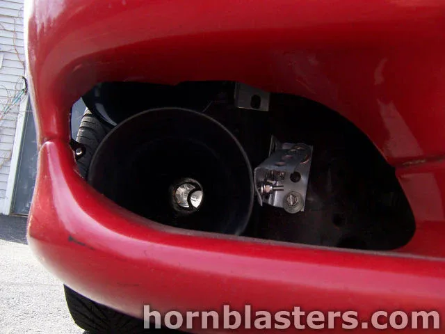 Side profile 1992 Eagle Talon two-door hatchback wheels tires roofline body lines Shocker XL horn gallery photo 2
