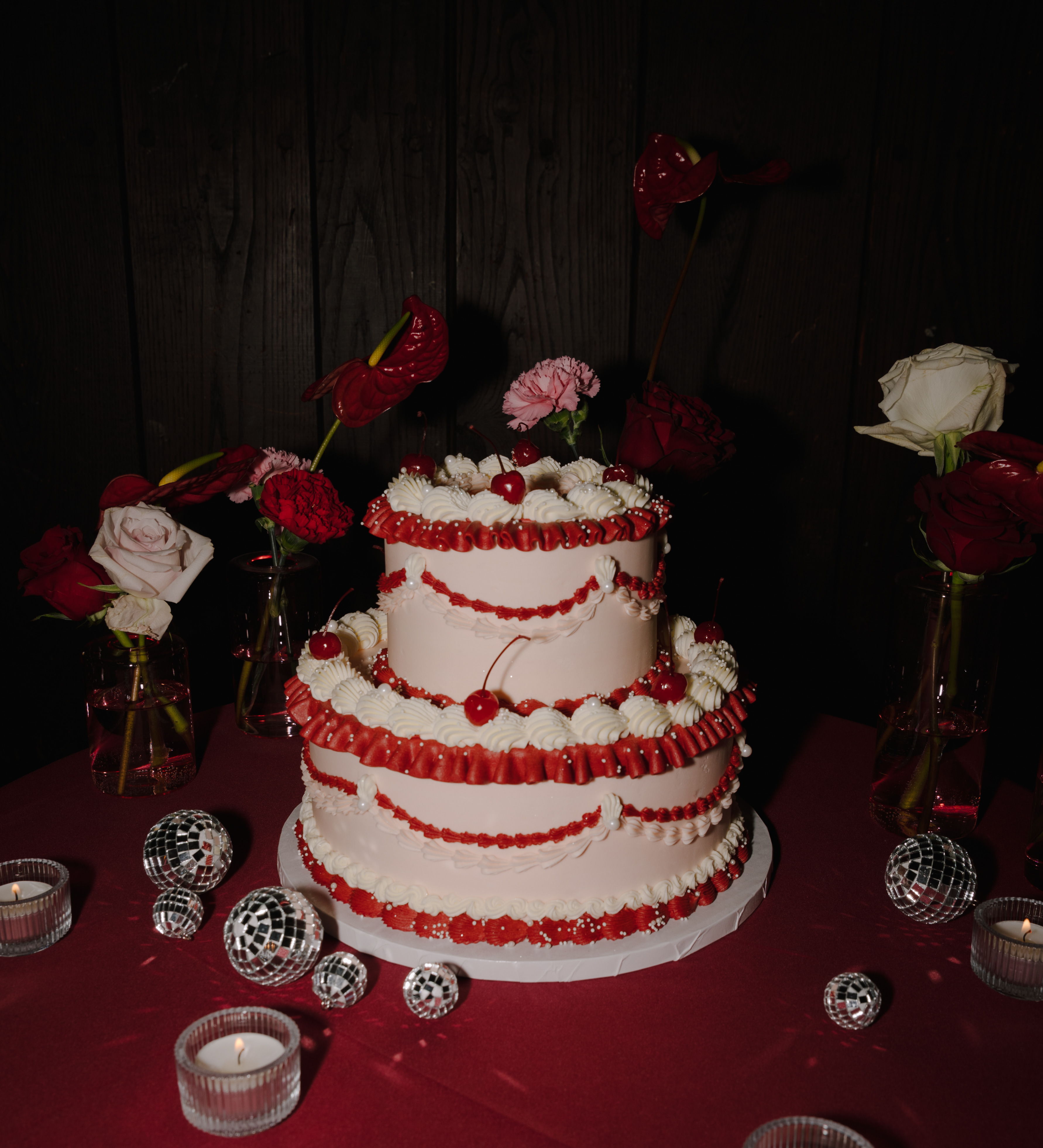 moxie spotlight hannah wedding cake