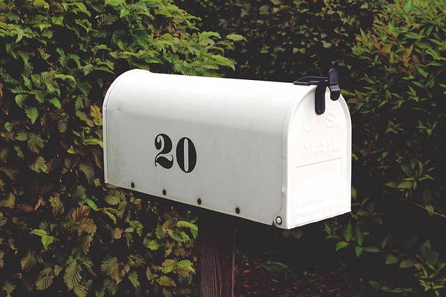 letter box, courier 