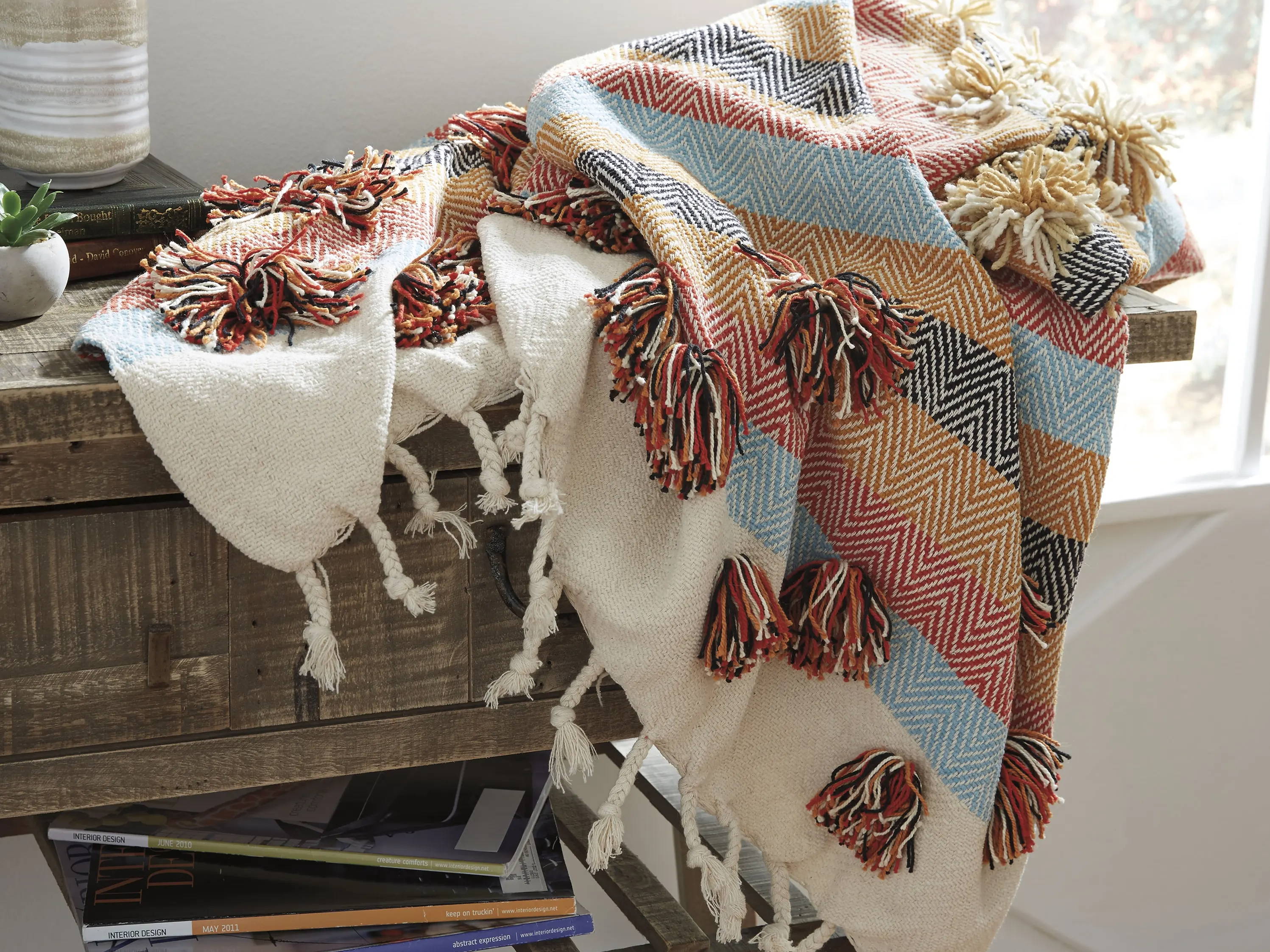 Jacinta Throw
