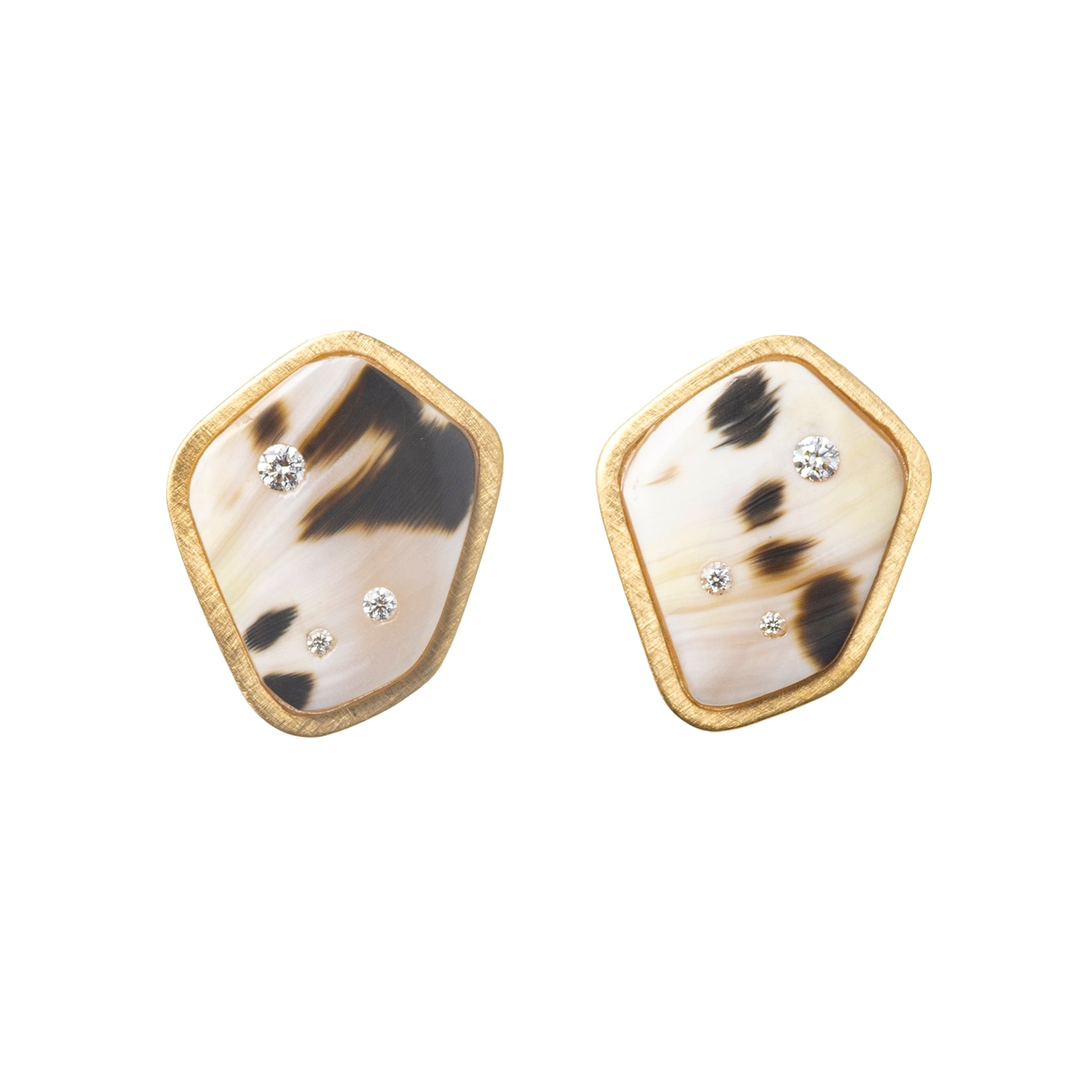 l'uniqueピアス